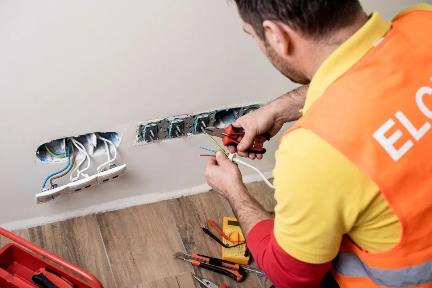 Électricien ELC en intervention dépannage urgence à Creil